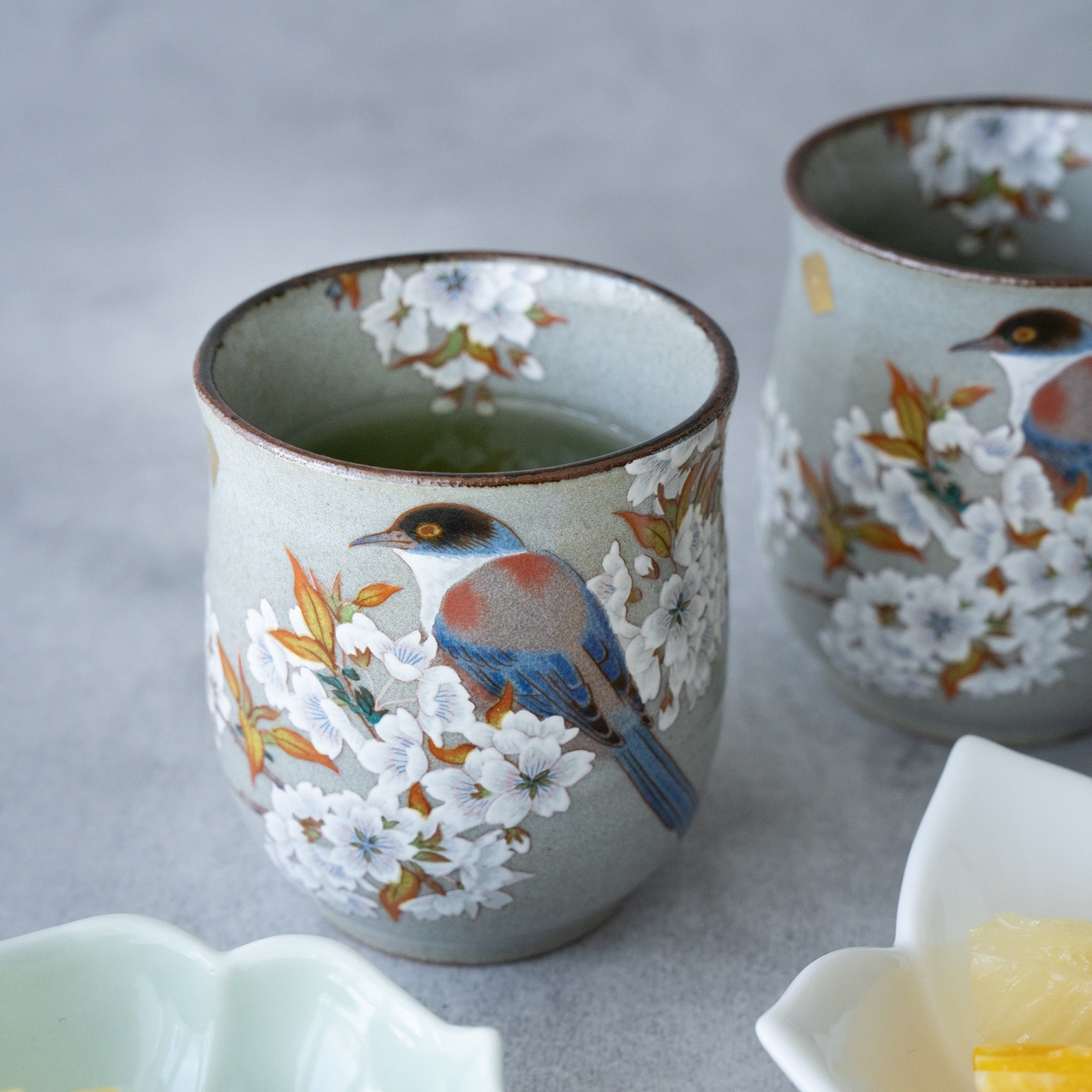 Ichin Sazanka Teapot (Hasami Ware) – Handcrafted Japanese Porcelain | MIWA Tableware