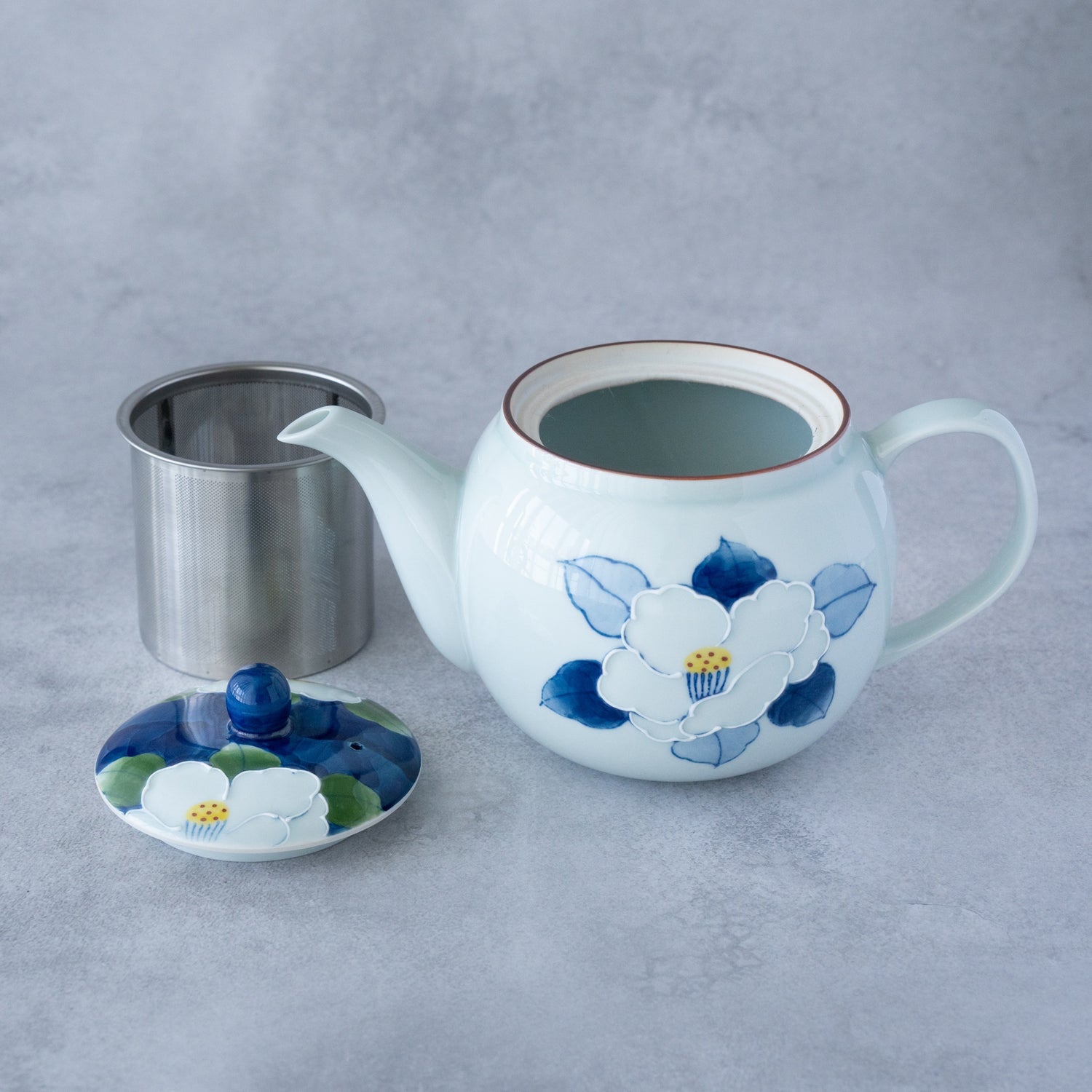 Ichin Sazanka Teapot (Hasami Ware) – Handcrafted Japanese Porcelain | MIWA Tableware