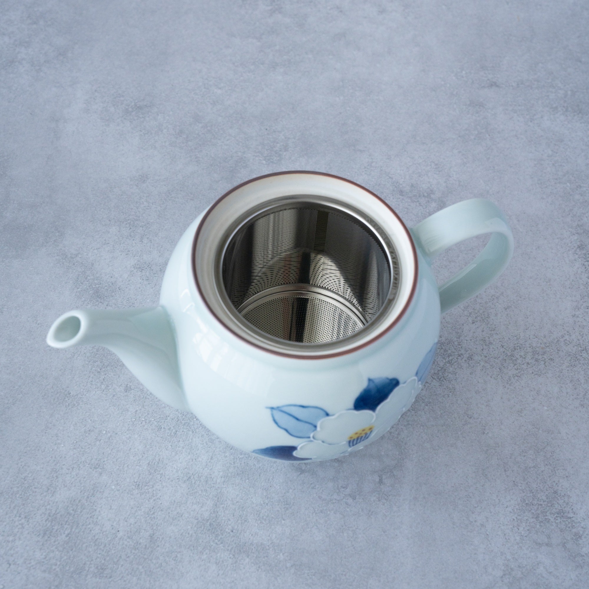 Ichin Sazanka Teapot (Hasami Ware) – Handcrafted Japanese Porcelain | MIWA Tableware