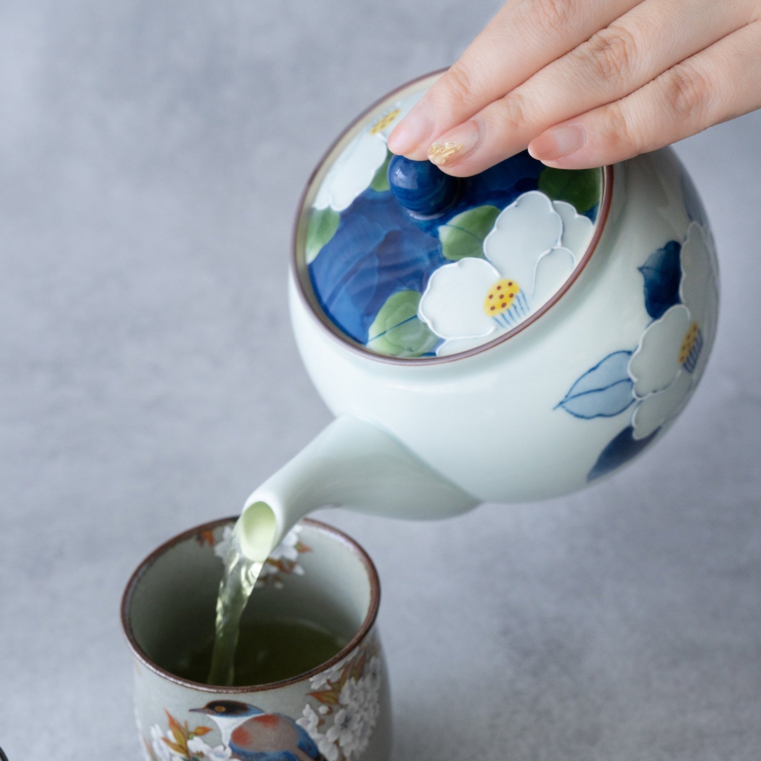 Ichin Sazanka Teapot (Hasami Ware) – Handcrafted Japanese Porcelain | MIWA Tableware