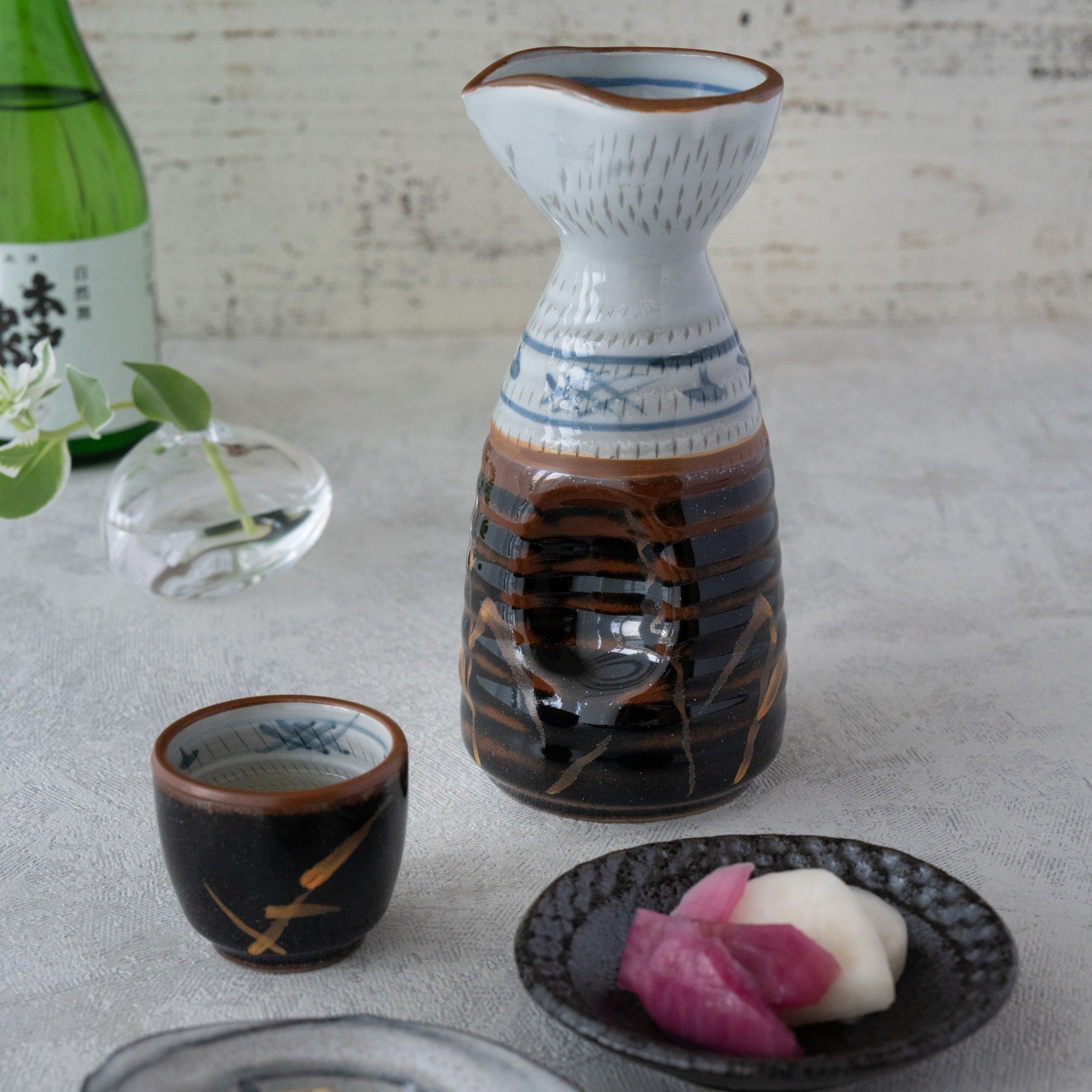 Tenmoku Kin-Ashi Sake Set – Hand-Painted Tokkuri & Guinomi | MIWA Tableware