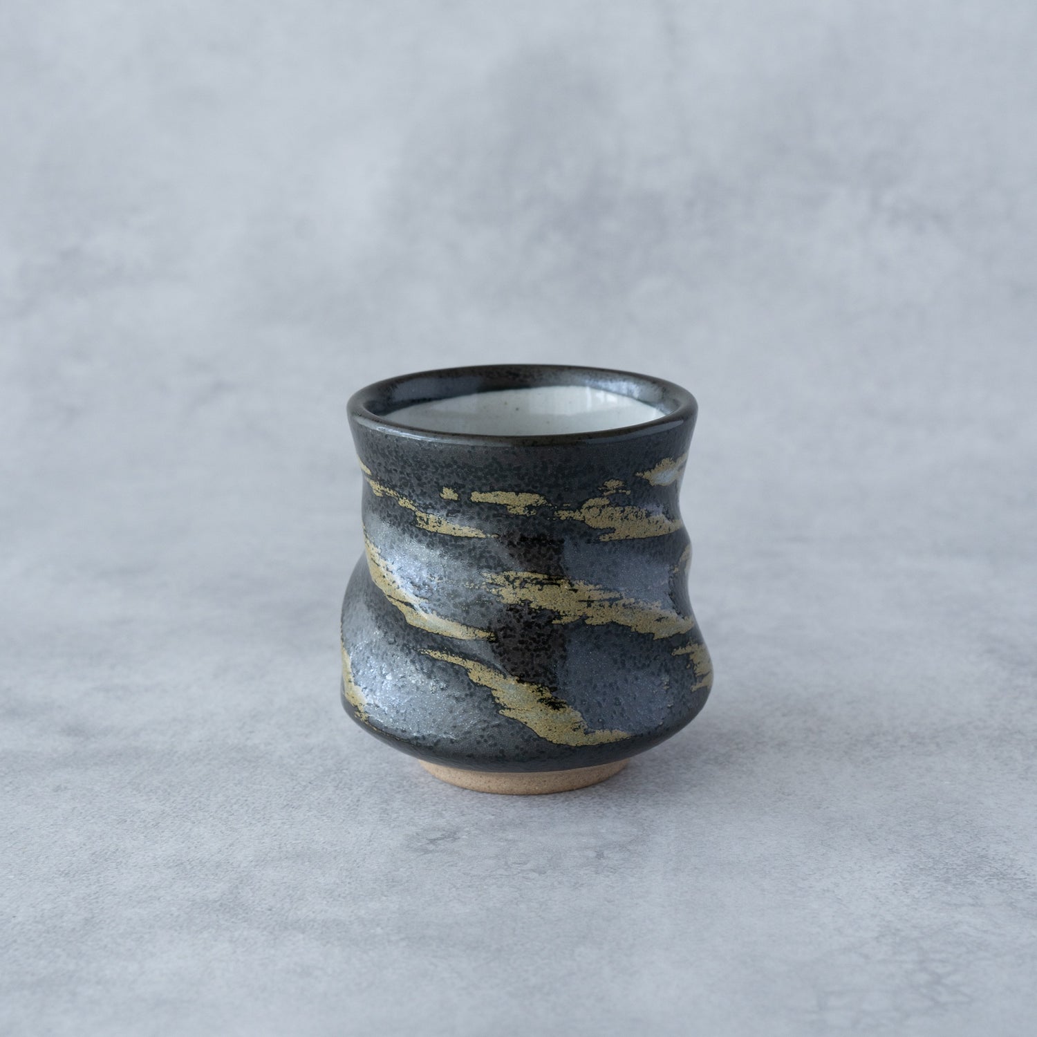 Kumo Yunomi Pair – Black & White Mino Ware | MIWA Tableware