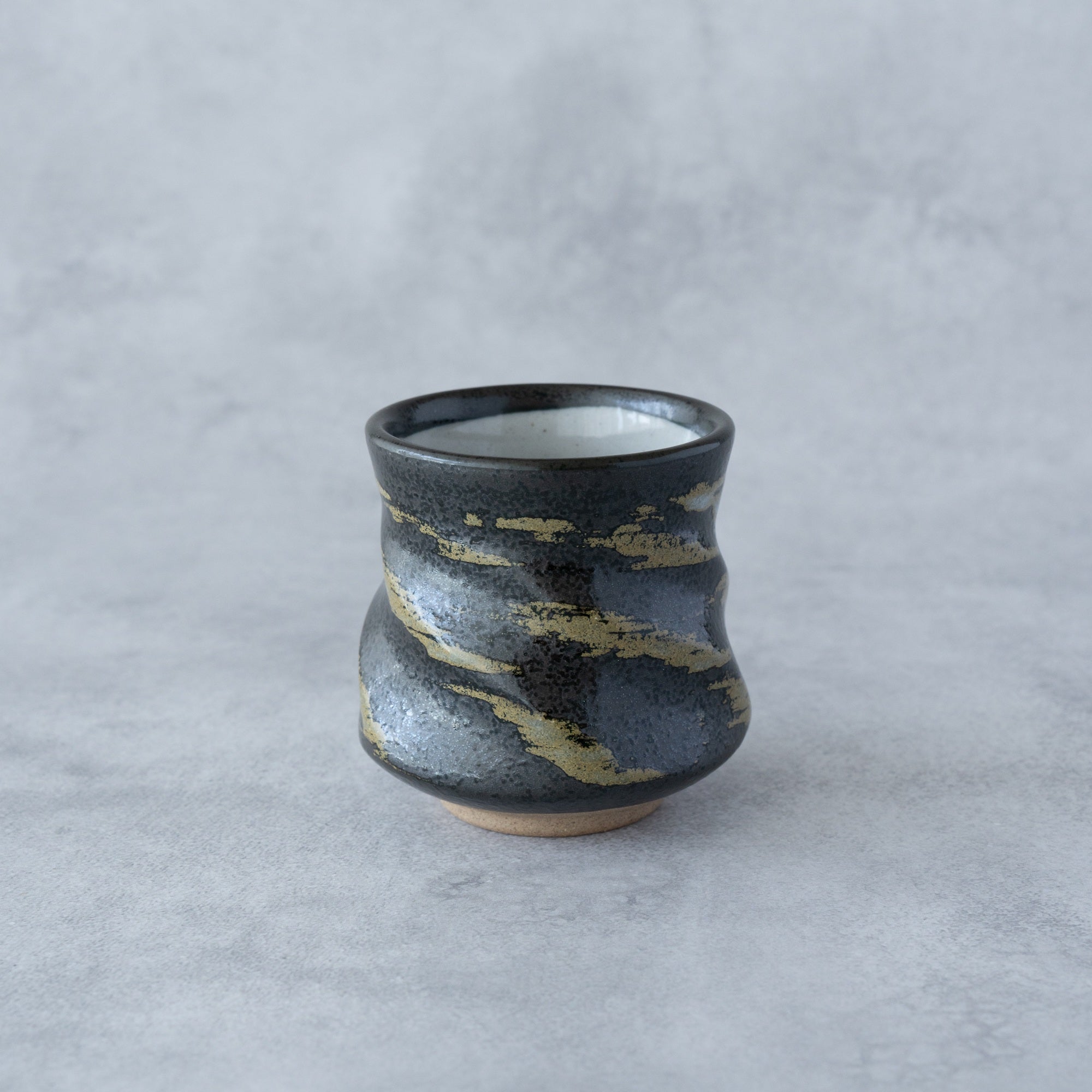Kumo Yunomi Pair – Black & White Mino Ware | MIWA Tableware