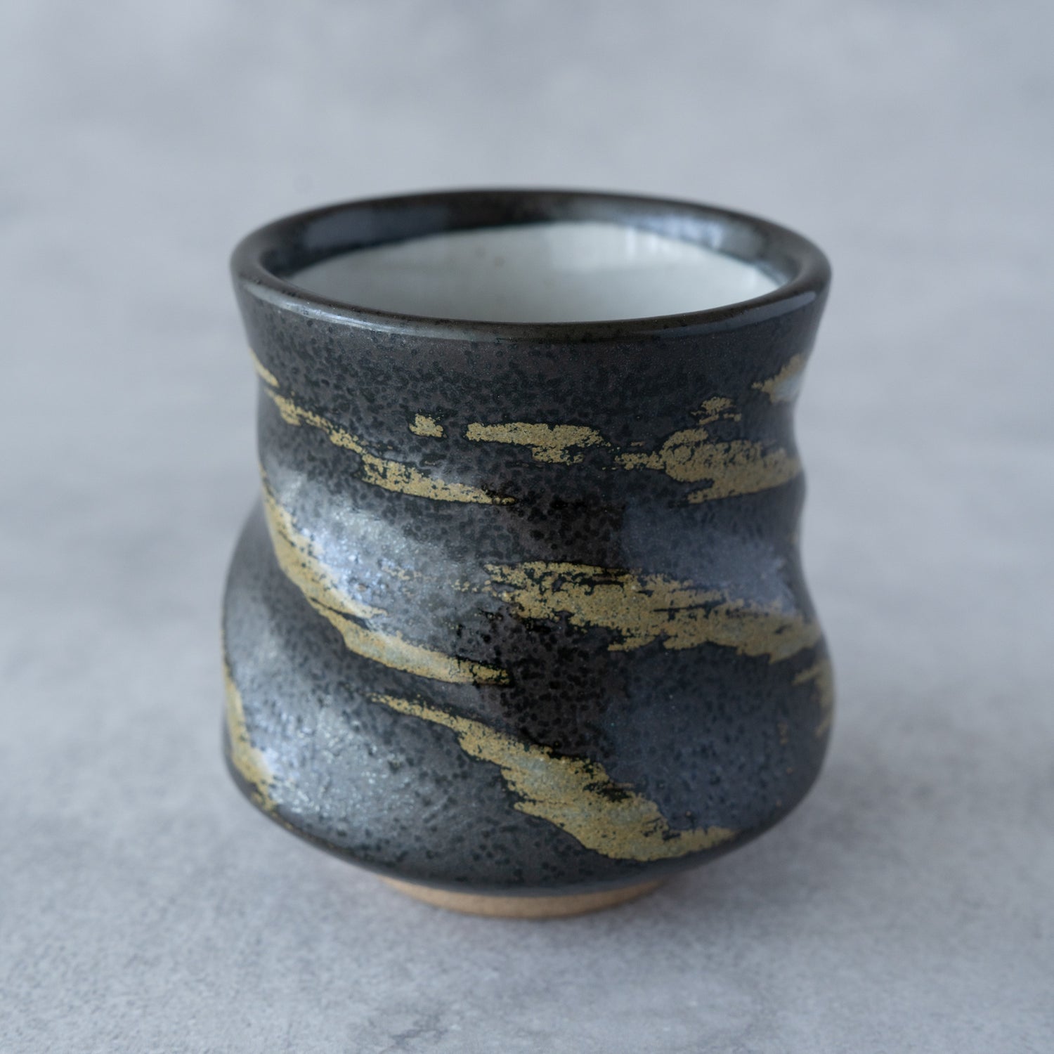 Kumo Yunomi Pair – Black & White Mino Ware | MIWA Tableware
