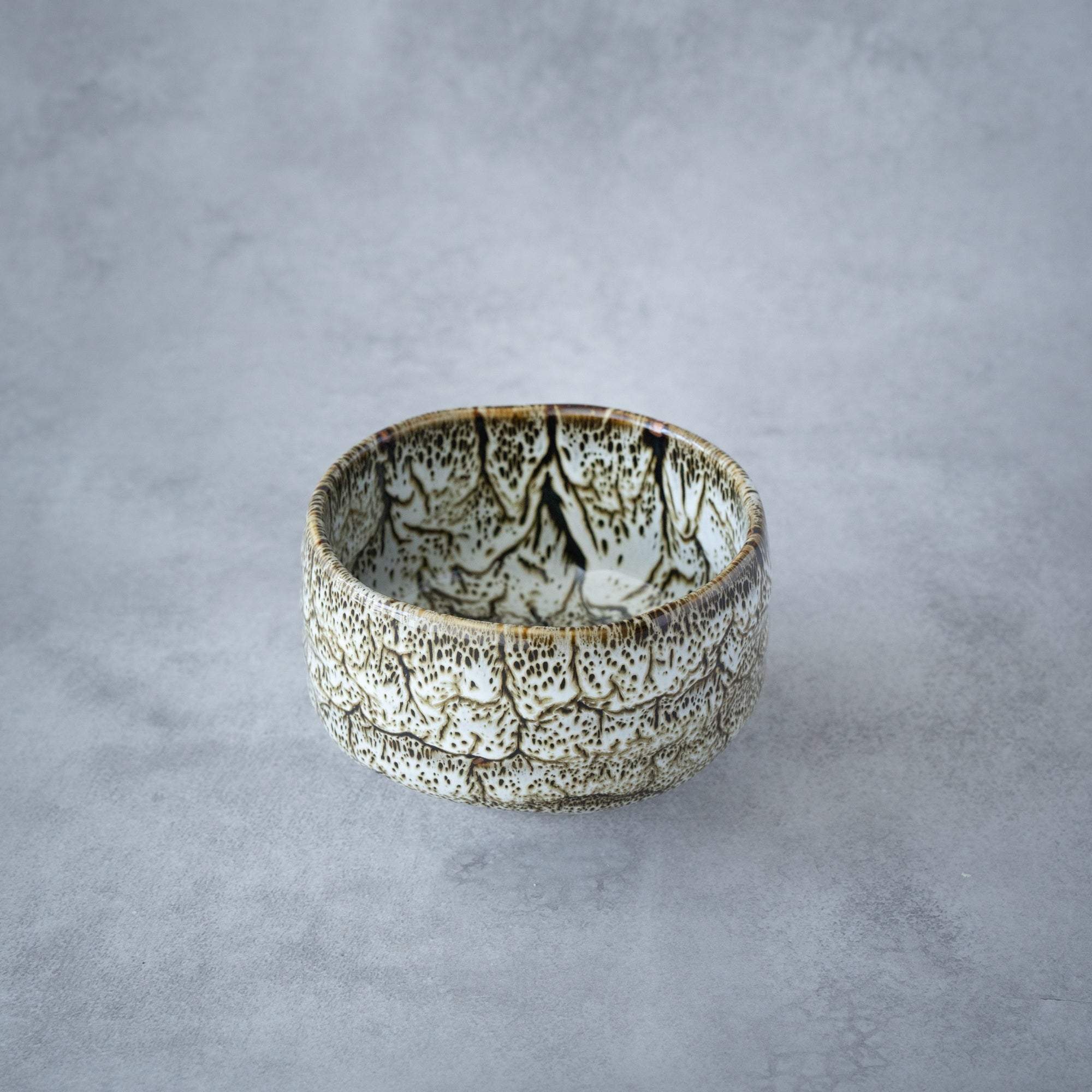 White Tenmoku Matcha Bowl – Handcrafted Mino Ware Gift Box | MIWA Tableware