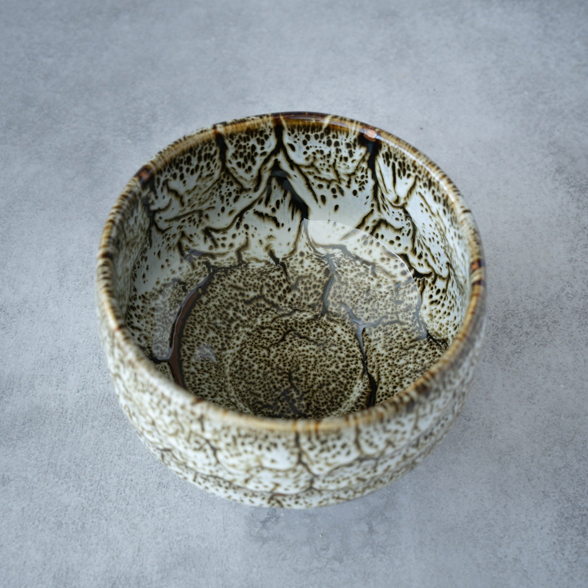 White Tenmoku Matcha Bowl – Handcrafted Mino Ware Gift Box | MIWA Tableware