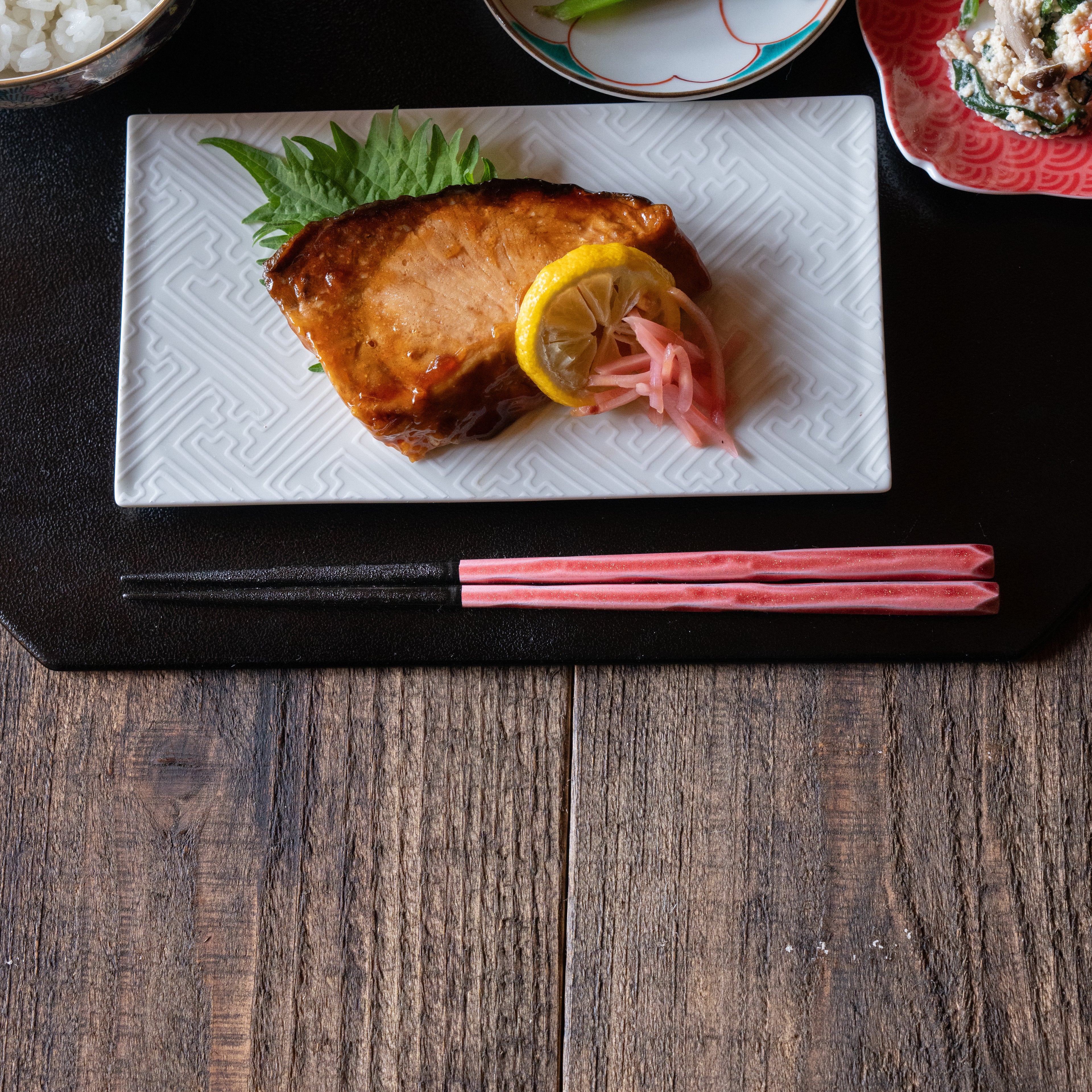 Rinzu Mon Rectangular Plate