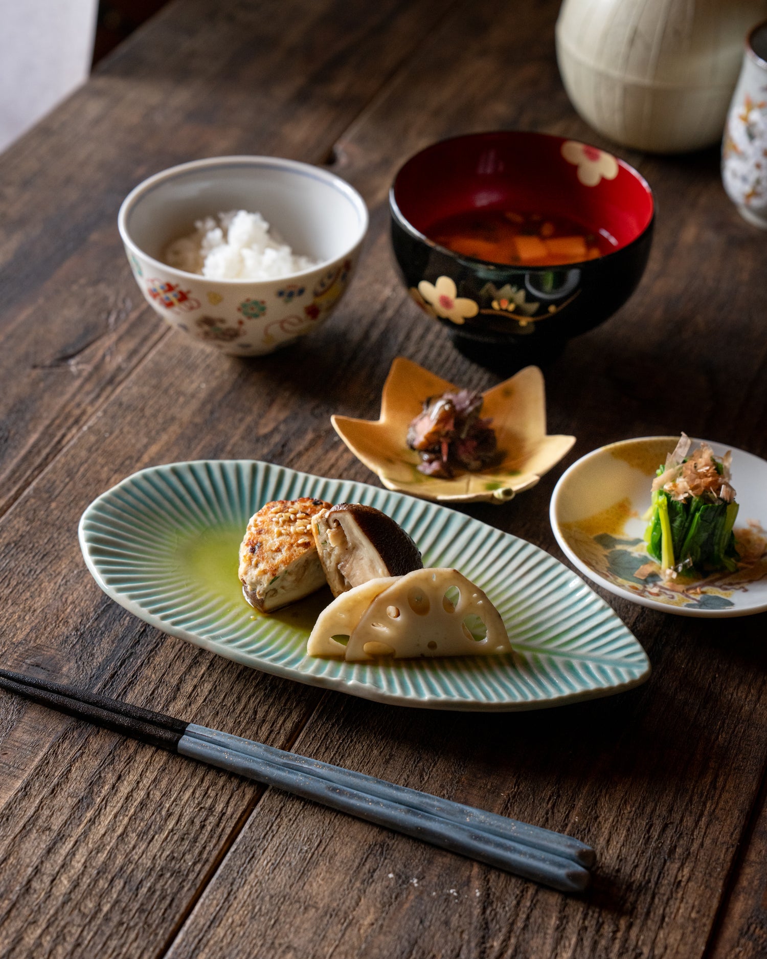 Spring Nanohana Leaf Plate