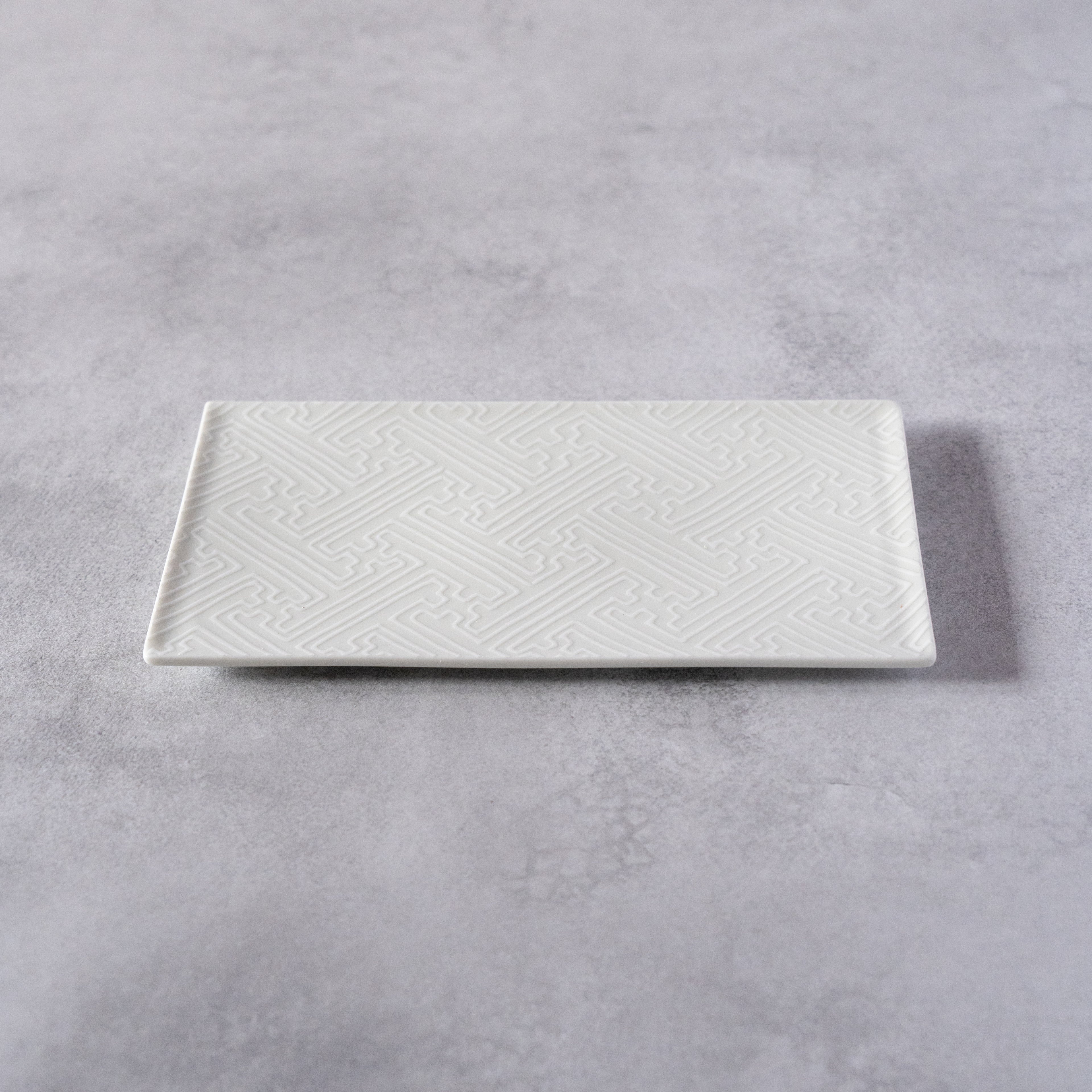 Rinzu Mon Rectangular Plate