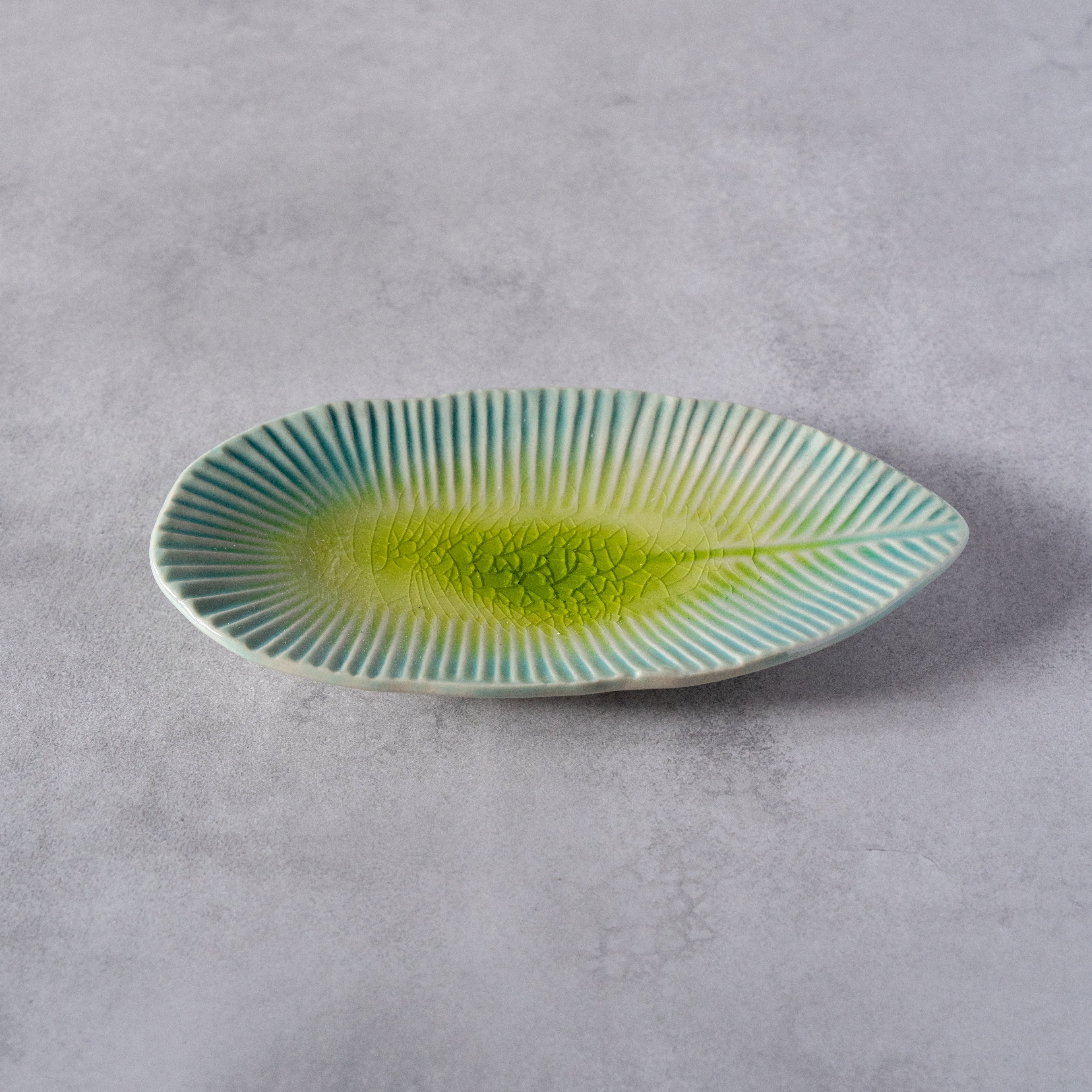 Spring Nanohana Leaf Plate