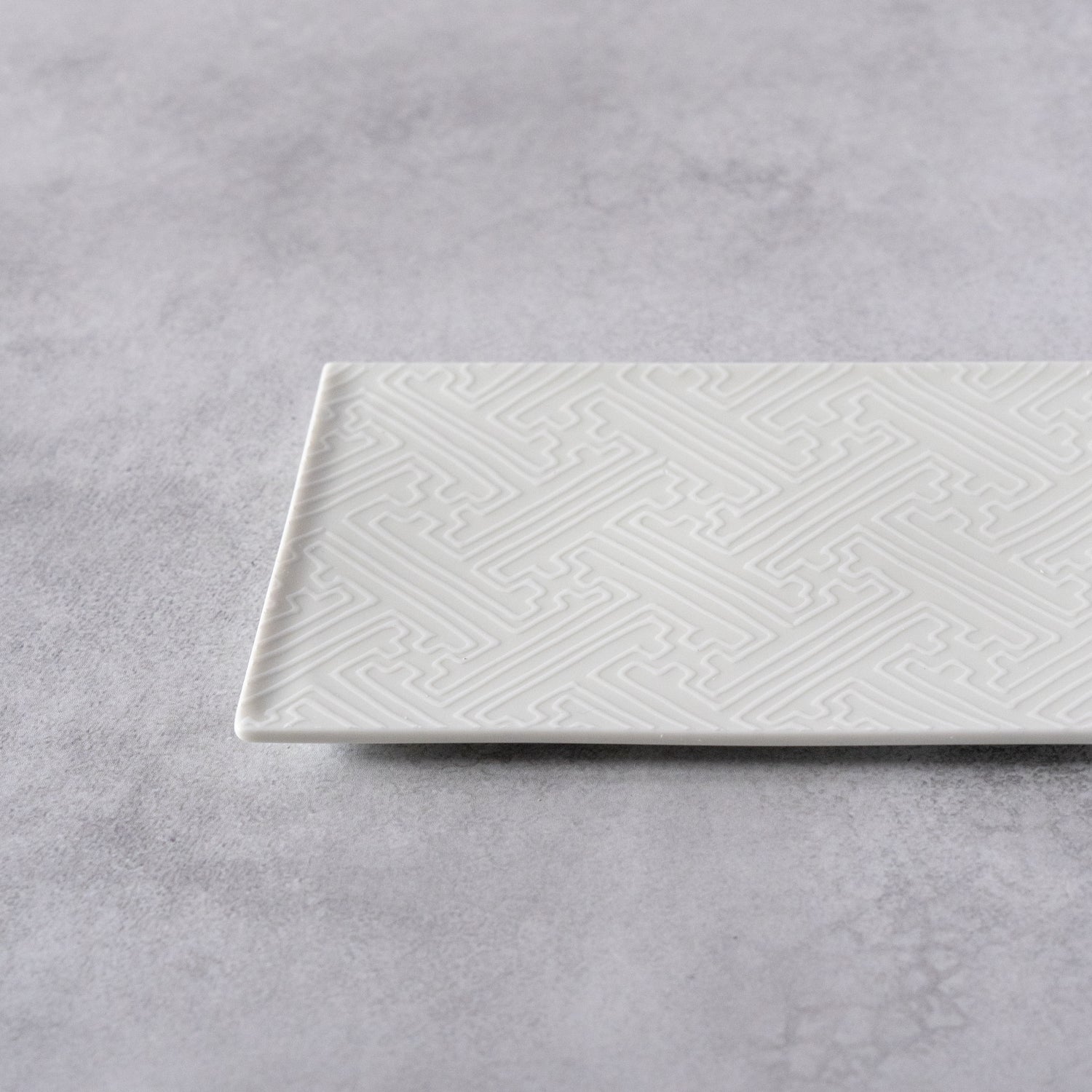 Rinzu Mon Rectangular Plate