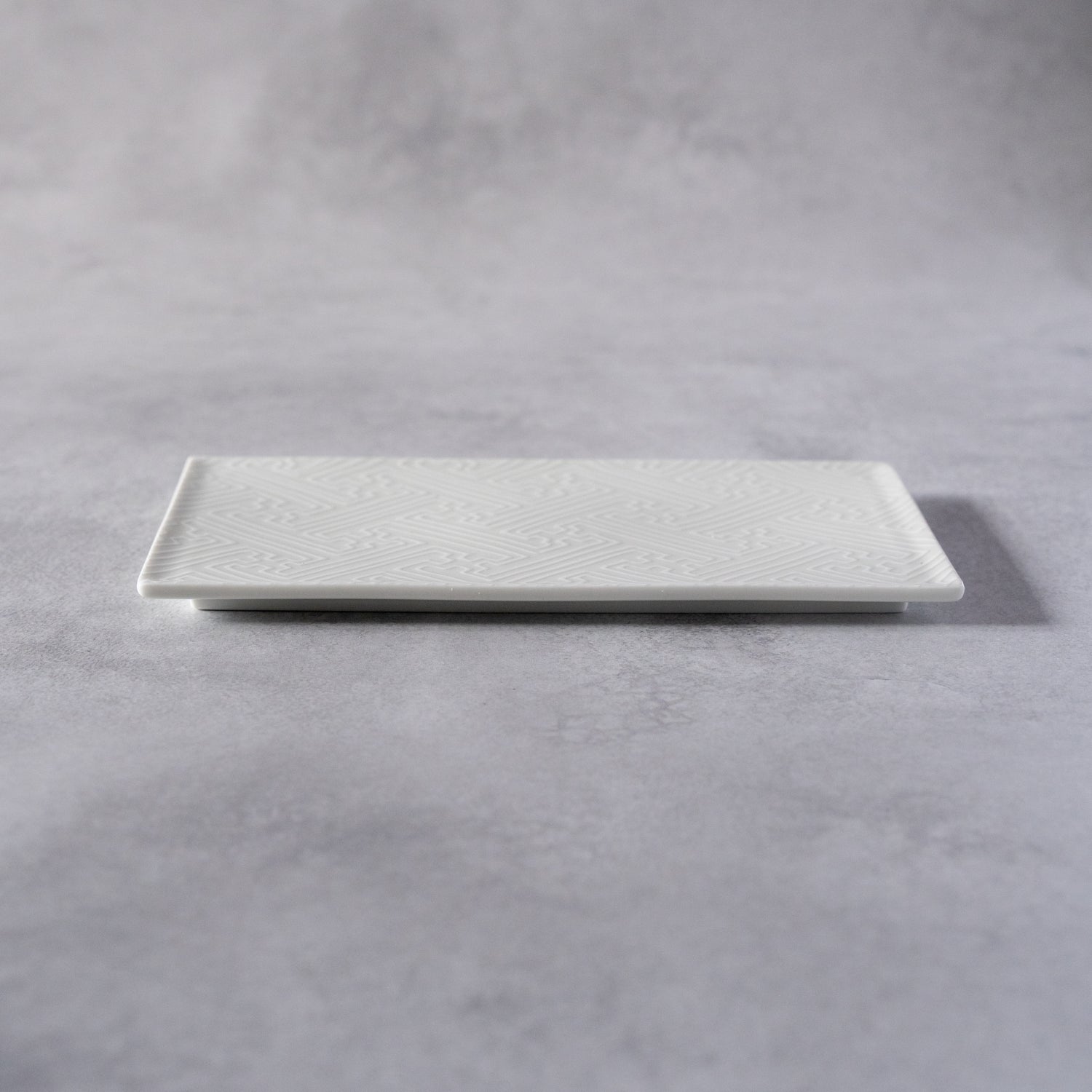 Rinzu Mon Rectangular Plate