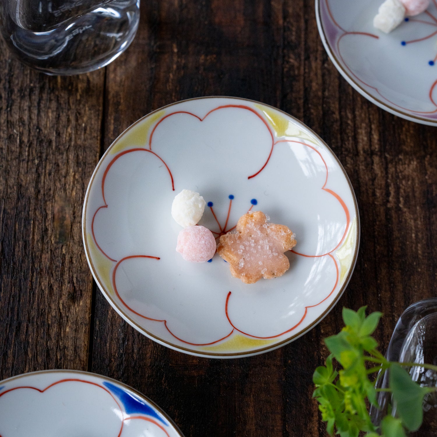 Kutani Sakura 5-Color Plate Set