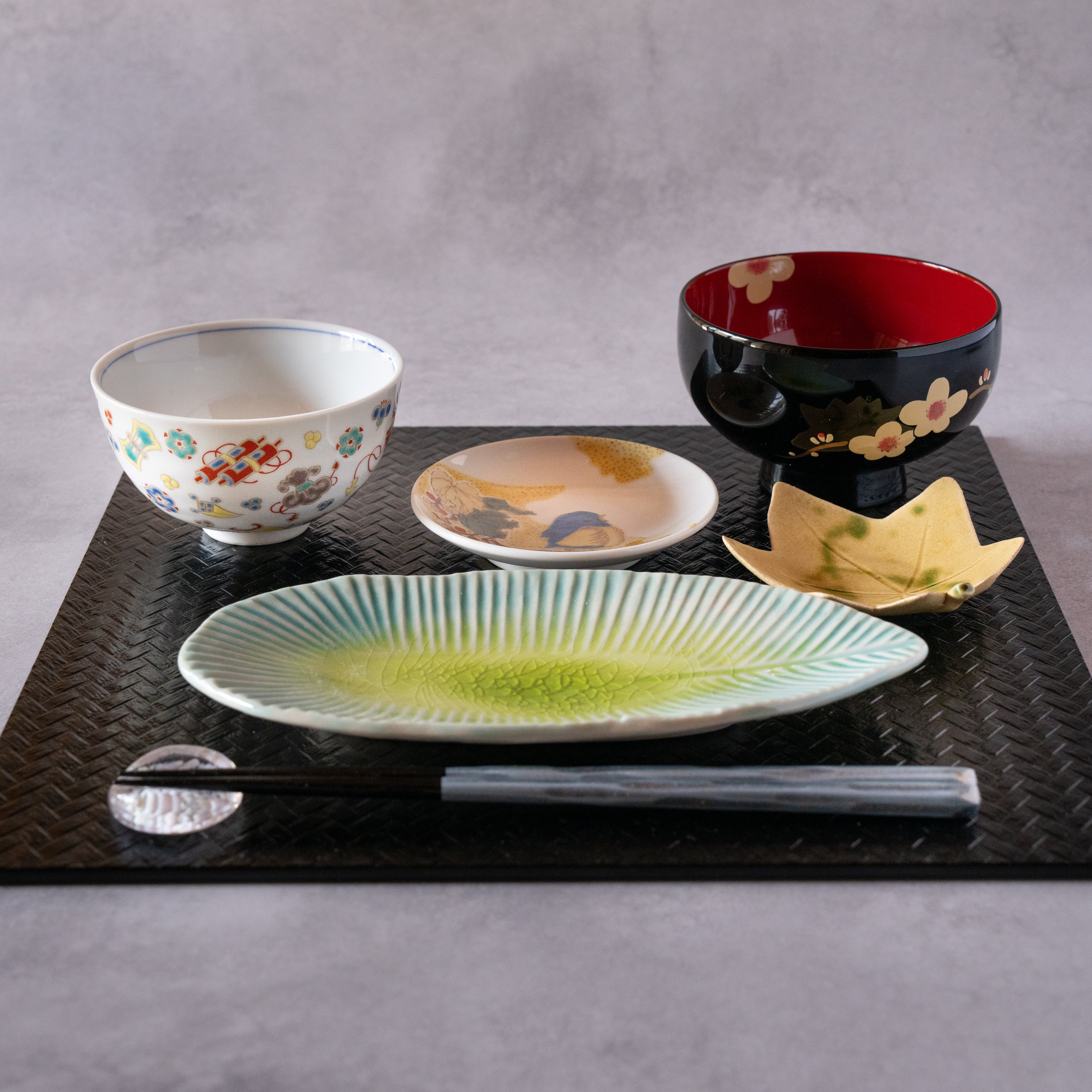 Spring Nanohana Leaf Plate