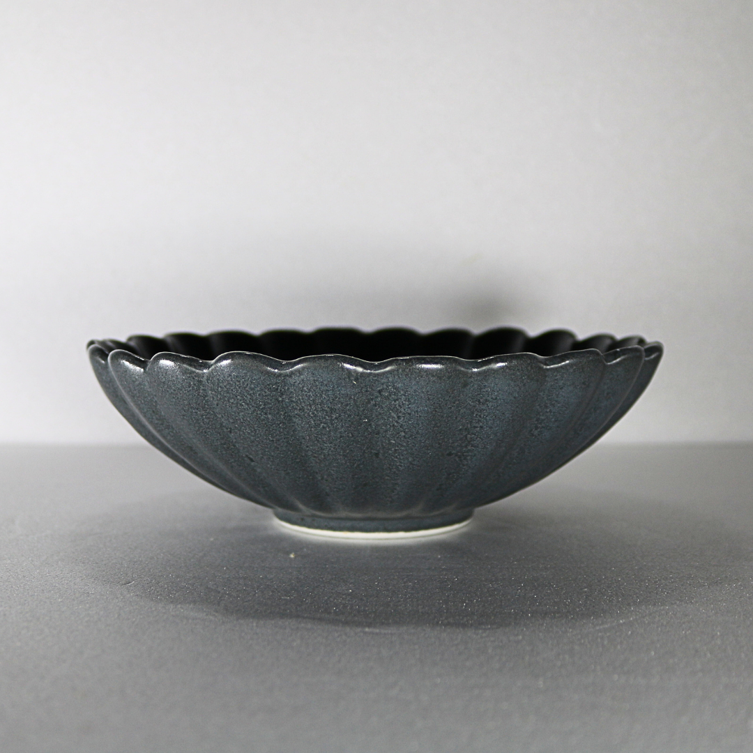 Minoyaki Floral Design Bowl (Gray)