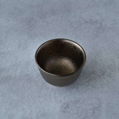 Ibushi Gold Sake Set – Tokkuri &amp; Guinomi Handcrafted in Gifu, Japan | MIWA Tableware