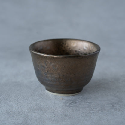 Ibushi Gold Sake Set – Tokkuri &amp; Guinomi Handcrafted in Gifu, Japan | MIWA Tableware