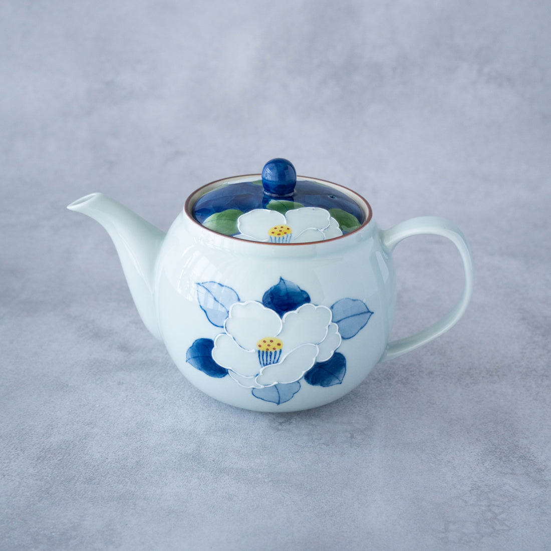 Ichin Sazanka Teapot (Hasami Ware) – Handcrafted Japanese Porcelain | MIWA Tableware
