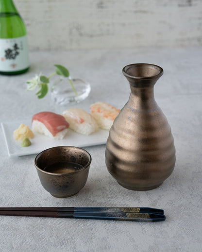 Ibushi Gold Sake Set – Tokkuri &amp; Guinomi Handcrafted in Gifu, Japan | MIWA Tableware