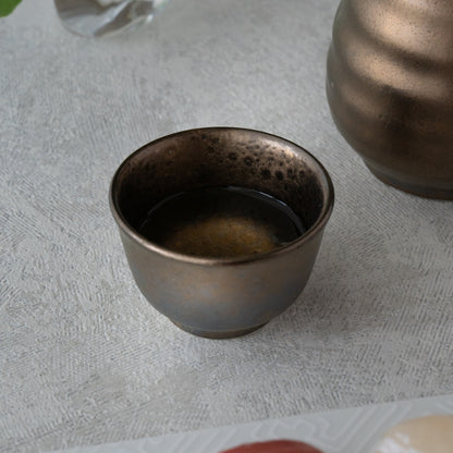Ibushi Gold Sake Set – Tokkuri &amp; Guinomi Handcrafted in Gifu, Japan | MIWA Tableware