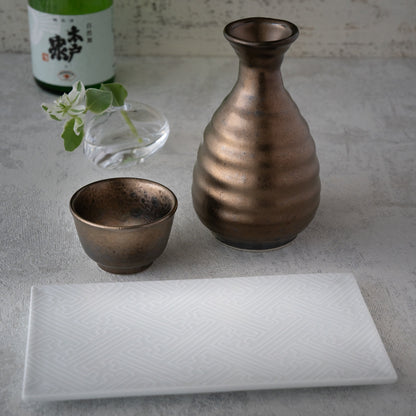 Ibushi Gold Sake Set – Tokkuri &amp; Guinomi Handcrafted in Gifu, Japan | MIWA Tableware