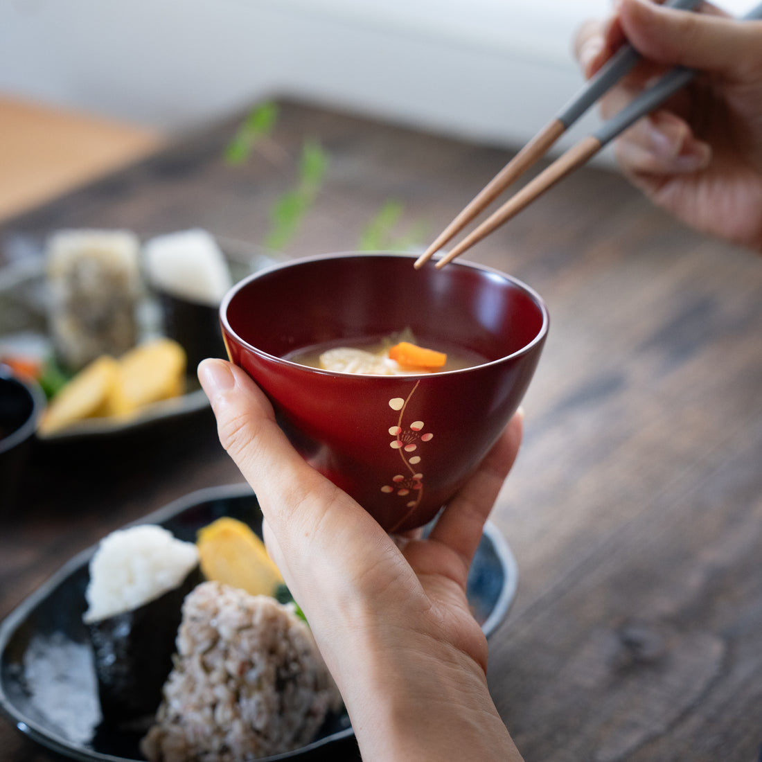 Set of 2 Urushi Sakura Lacquer Bowls