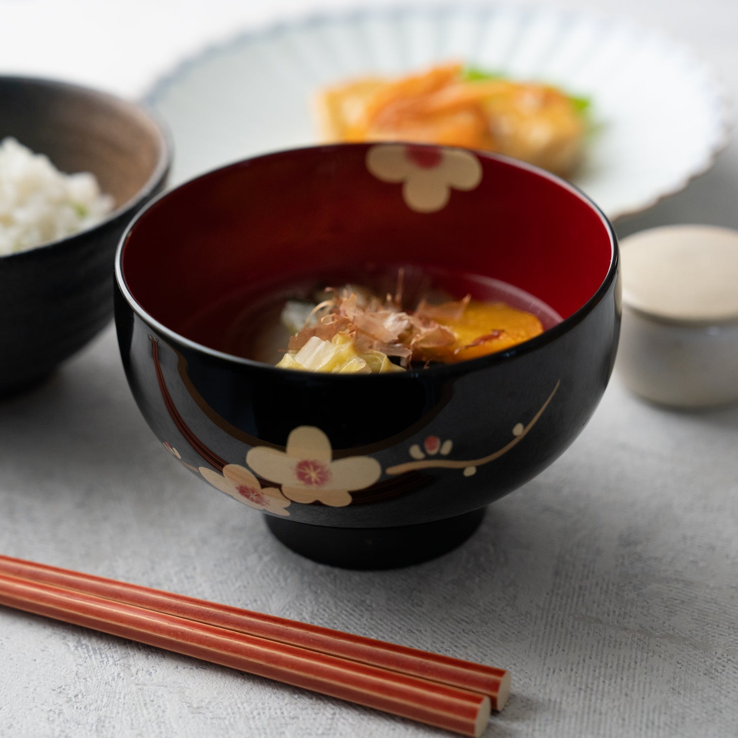 Set of 2 Urushi Ume Lacquer Bowls