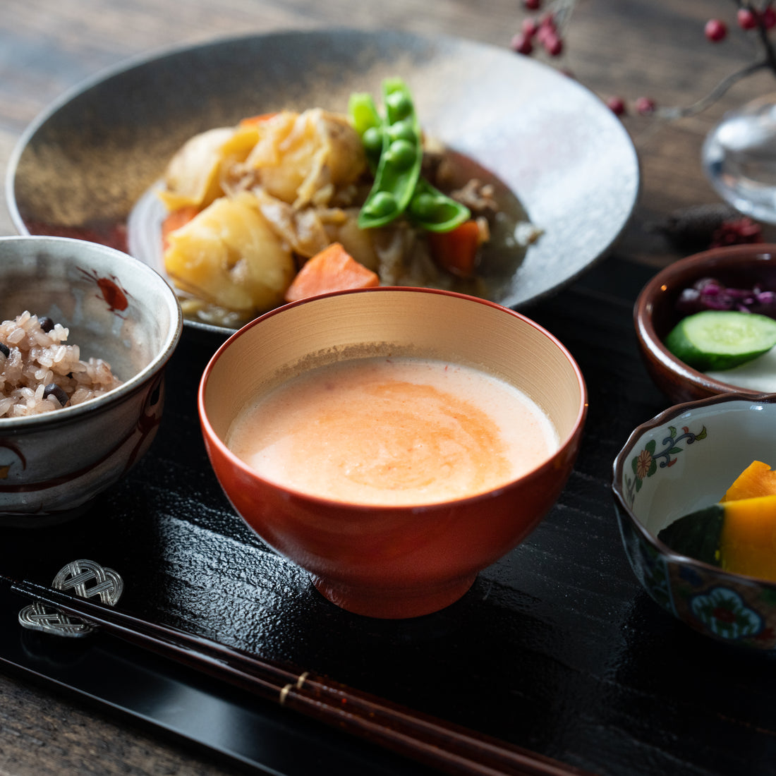 Modern Urushi Bowl (Small) Red/Gold