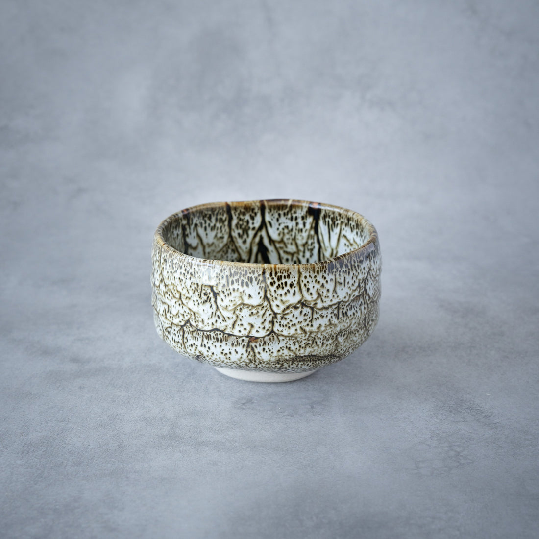 White Tenmoku Matcha Bowl – Handcrafted Mino Ware Gift Box | MIWA Tableware