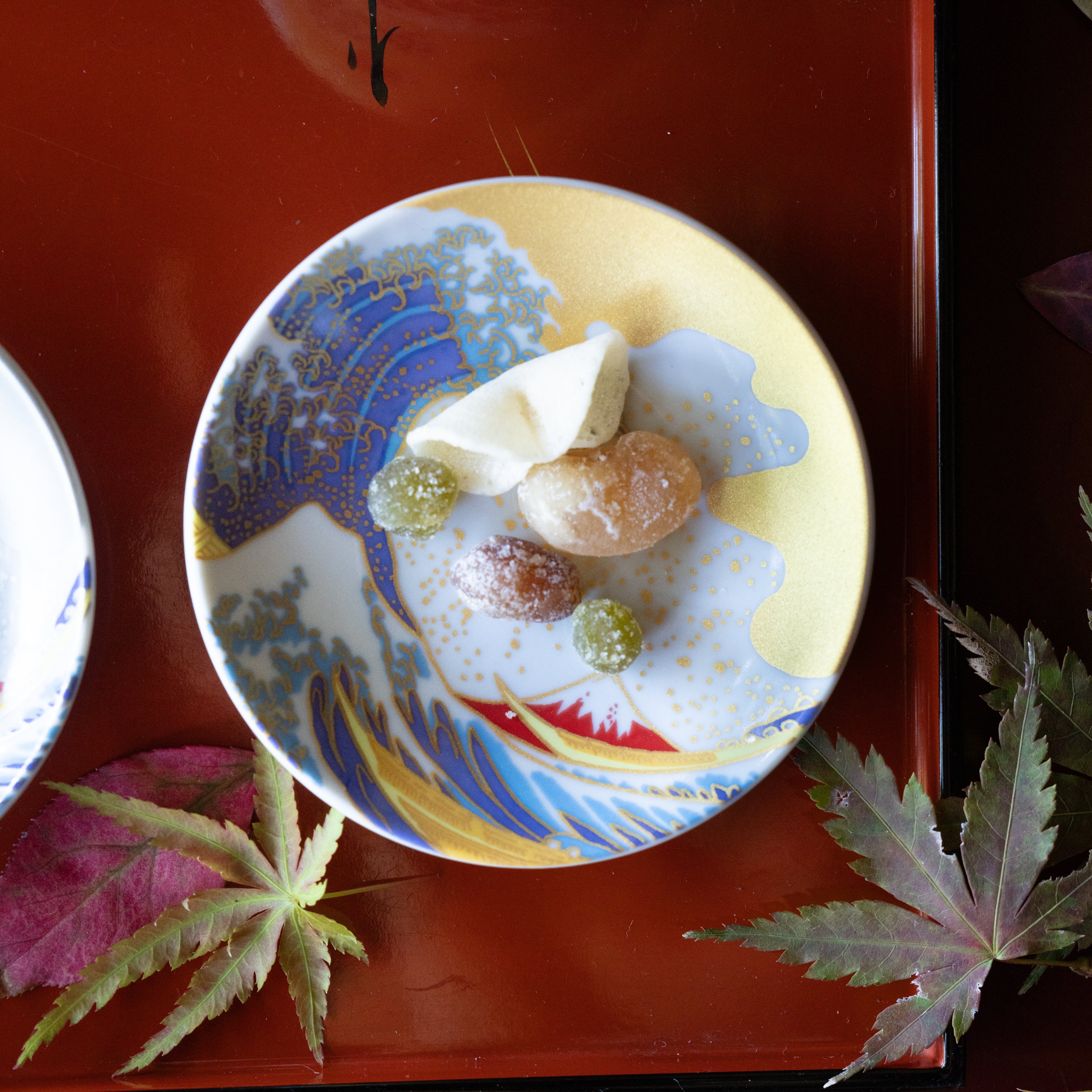 Hokusai’s Mt. Fuji &amp; Waves Mamezara Set - Iconic Japanese Art on Kutani Ware