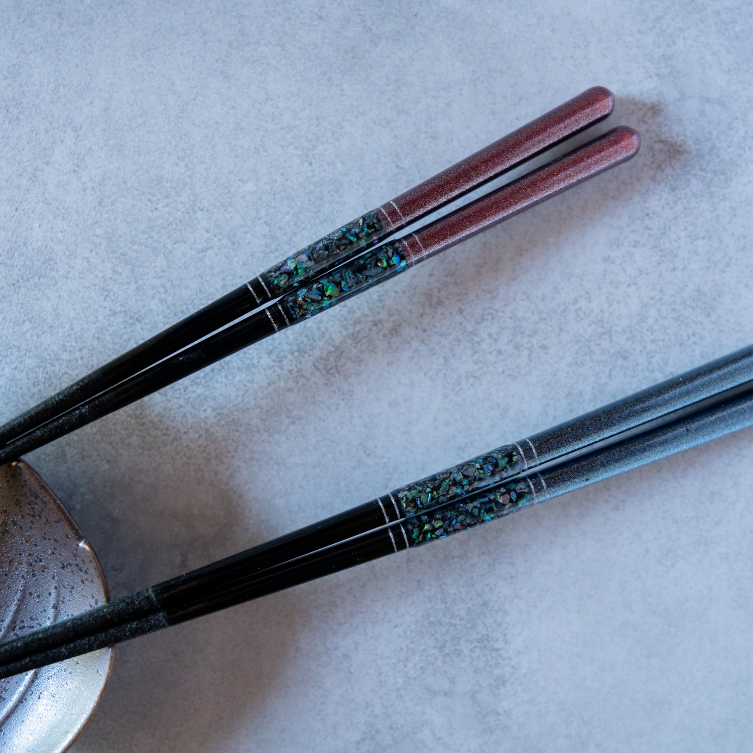 Elegant Shell-Treated Chopstick Set (2 Pairs)