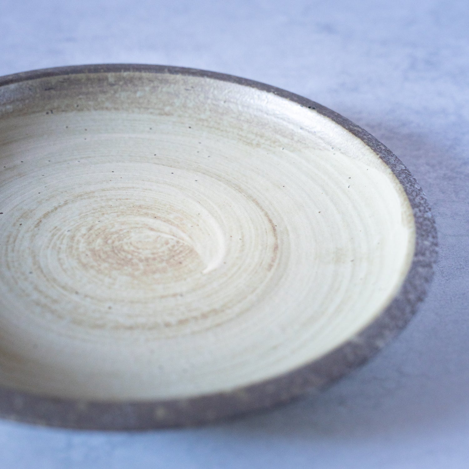 Natural Swirl Serving Plate