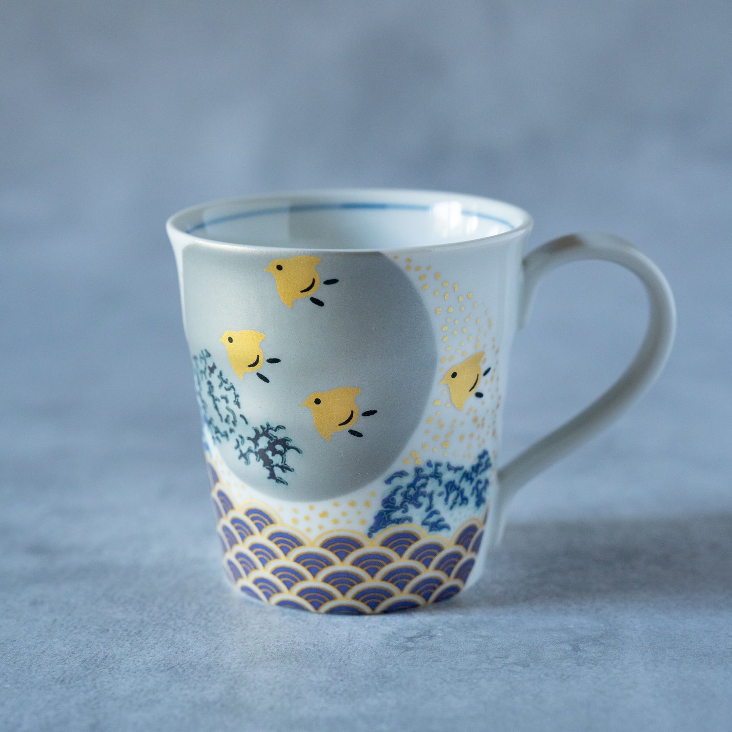 Sunrise Wave Pattern Mug - Silver