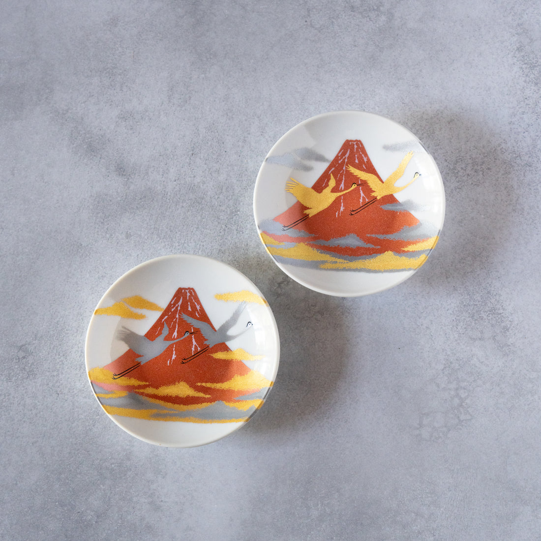 Mt. Fuji & Gold/Silver Swans Mamezara Set – Kutani Ware Elegance
